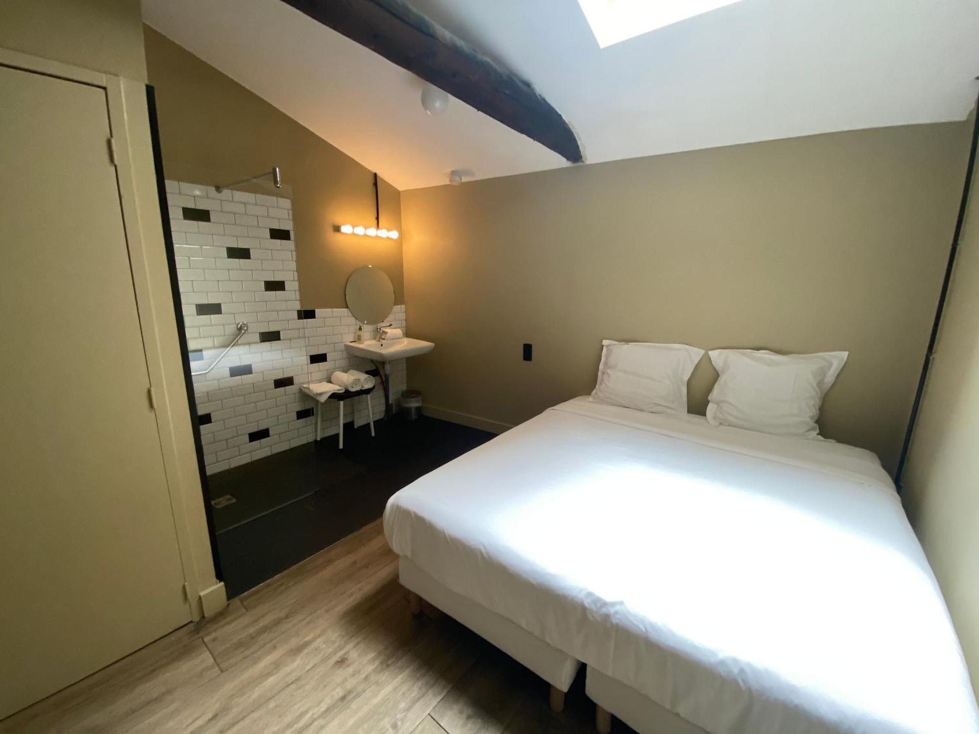 Ho36 Hostel Lyon Ngoại thất bức ảnh
